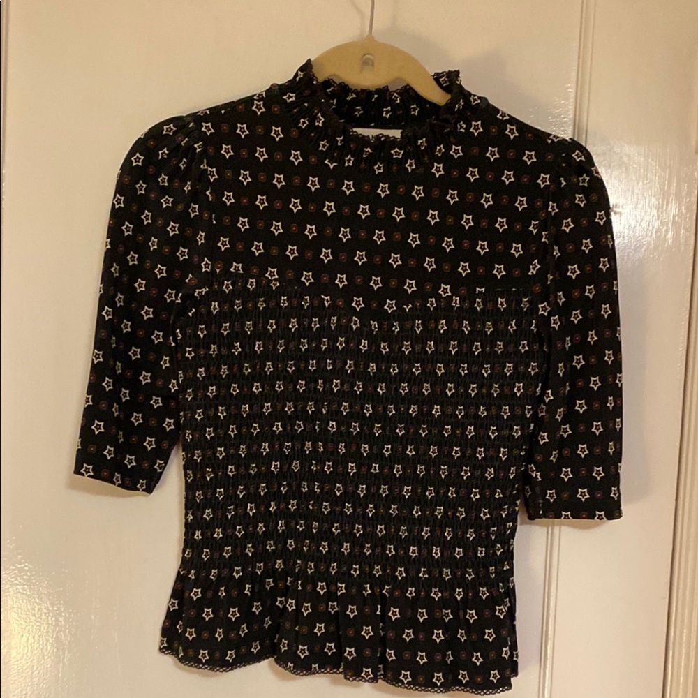Sandro black tie print top w short sleeves and shirred bodice. Size 2 NWT